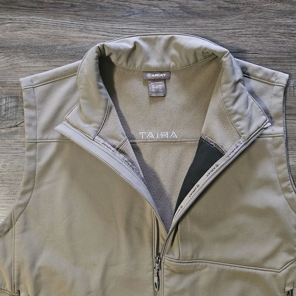 Ariat Men's Vernon 2.0 Beige Softshell‎ Vest